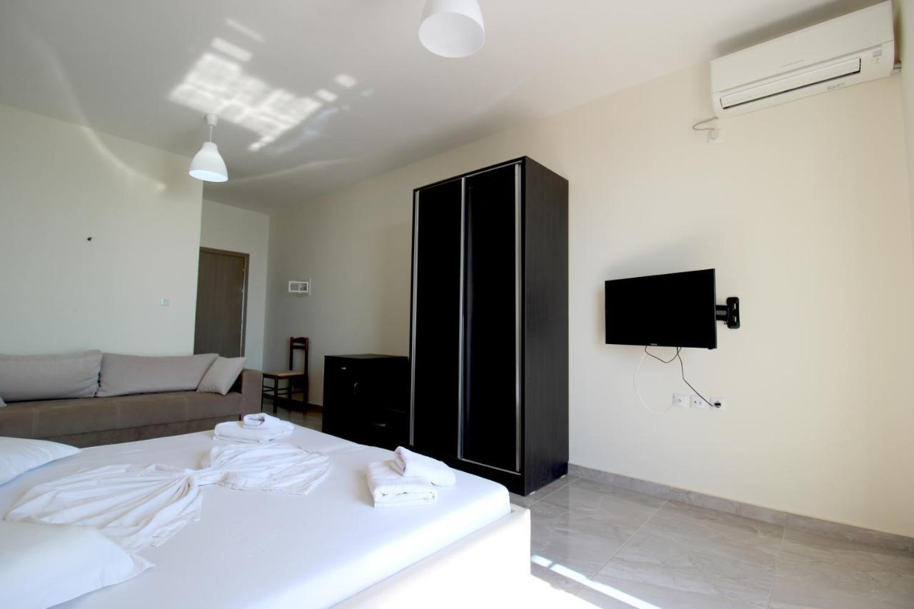 Summer Dream Hotel Sarandë Exterior foto