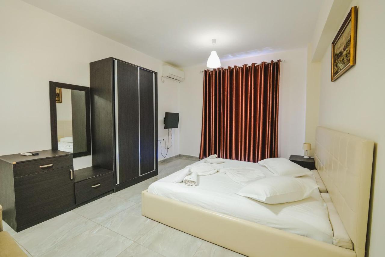 Summer Dream Hotel Sarandë Exterior foto