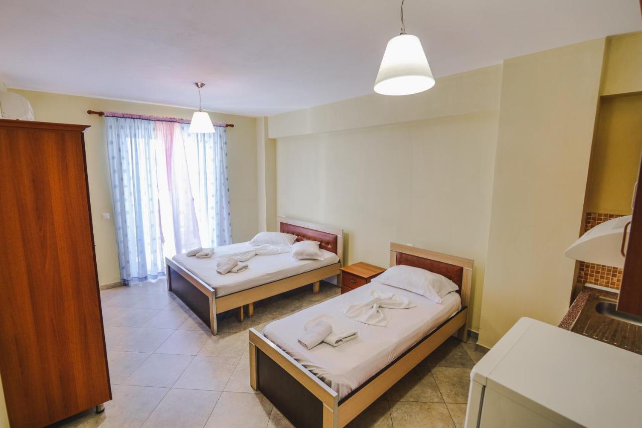 Summer Dream Hotel Sarandë Exterior foto